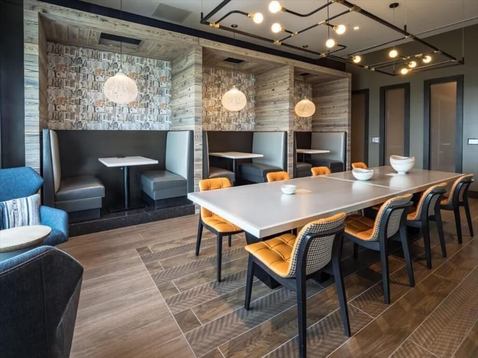 Bethesda 2 Bedroom Clubhouse