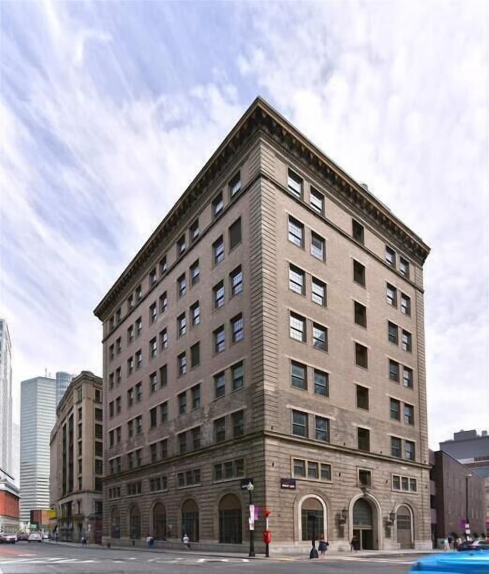 Downtown/South End Boston 1 Bedroom Building Exterior