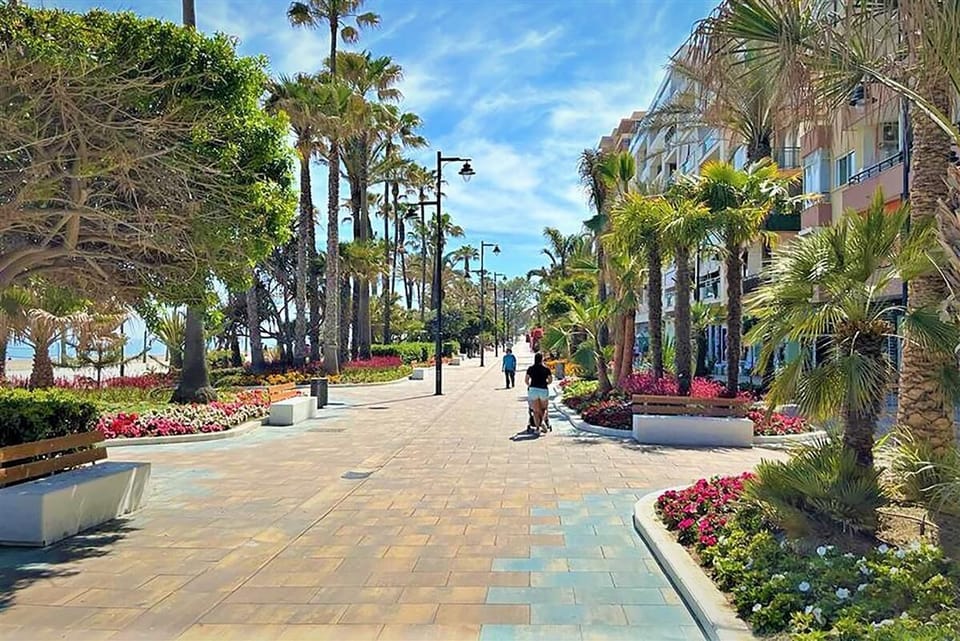View of the stunning promenade where the block is located