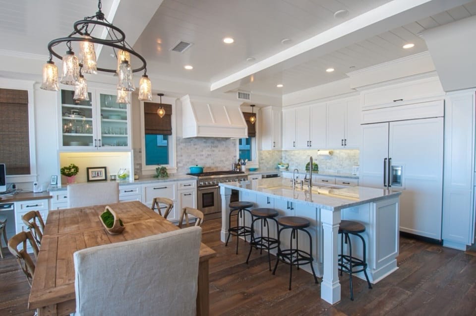 Gourmet kitchen