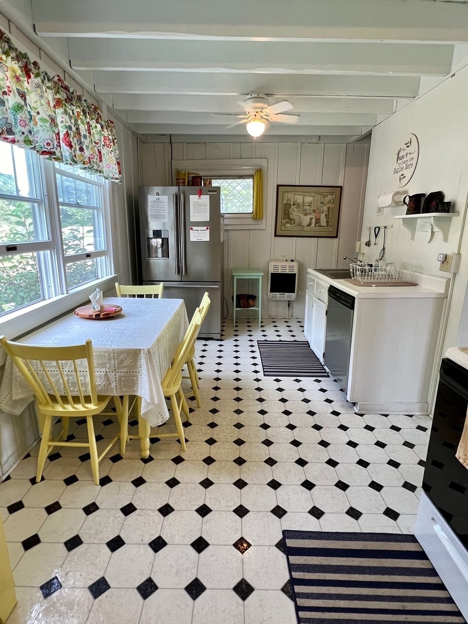 Kitchen with French door frig & dishwasher.