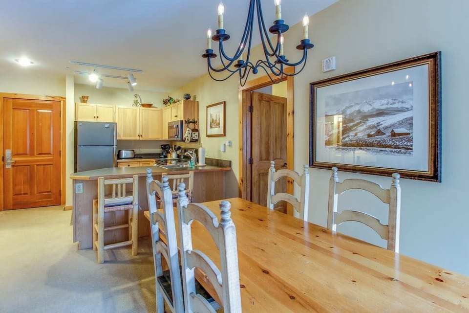Kitchen and dining area