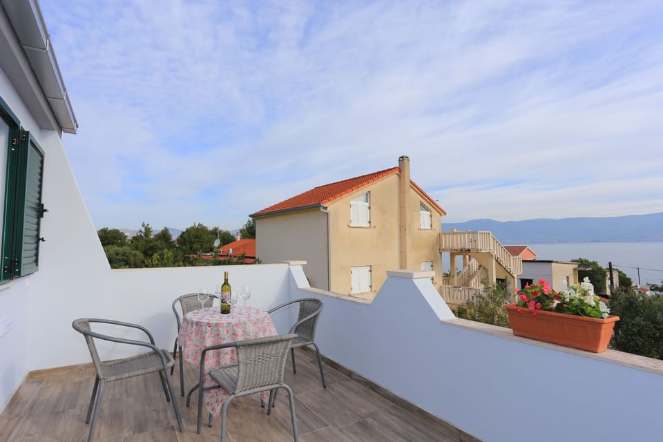 Terrace 2