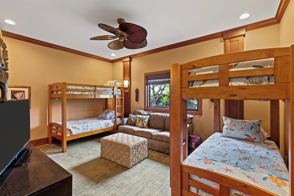 Kolea 14 Family Room
