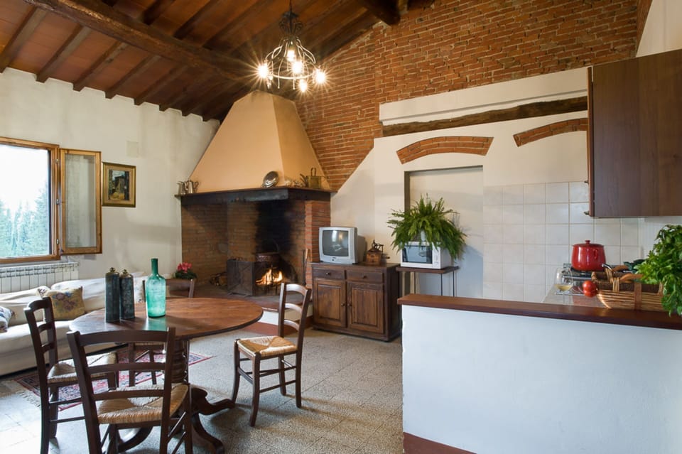 Property, Room, Building, Furniture, Interior Design, Countertop, House, Real Estate, Kitchen, Home