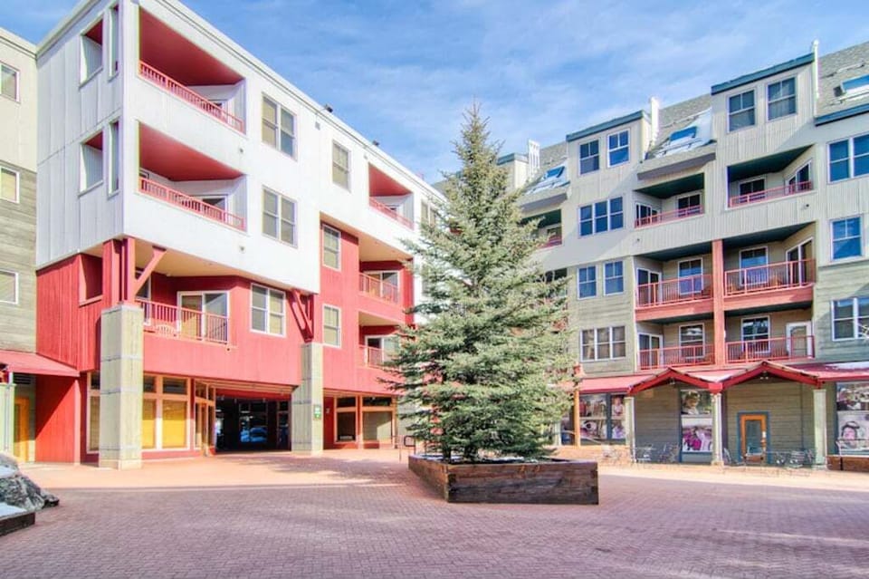 River Run Village