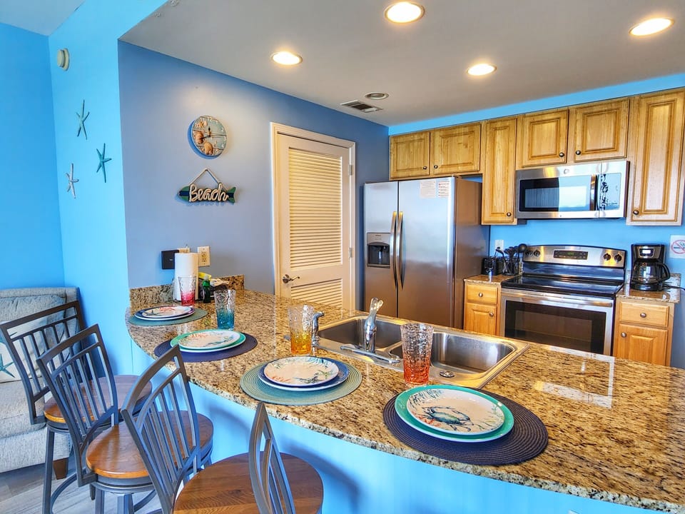 Granite countertops and stainless steel appliances 