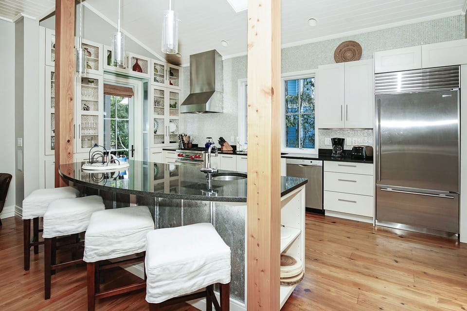 Blue Pine Sea-clusion - Seagrove - First Floor - Kitchen Area