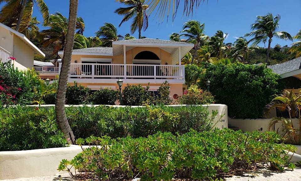 Walk into the villa from the beach 
