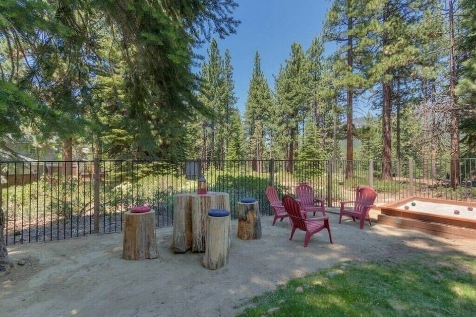 Oak Ridge Retreat Out side seating arrangement