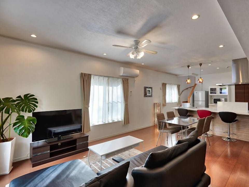 Villa 2LDK 93square meters with garden.