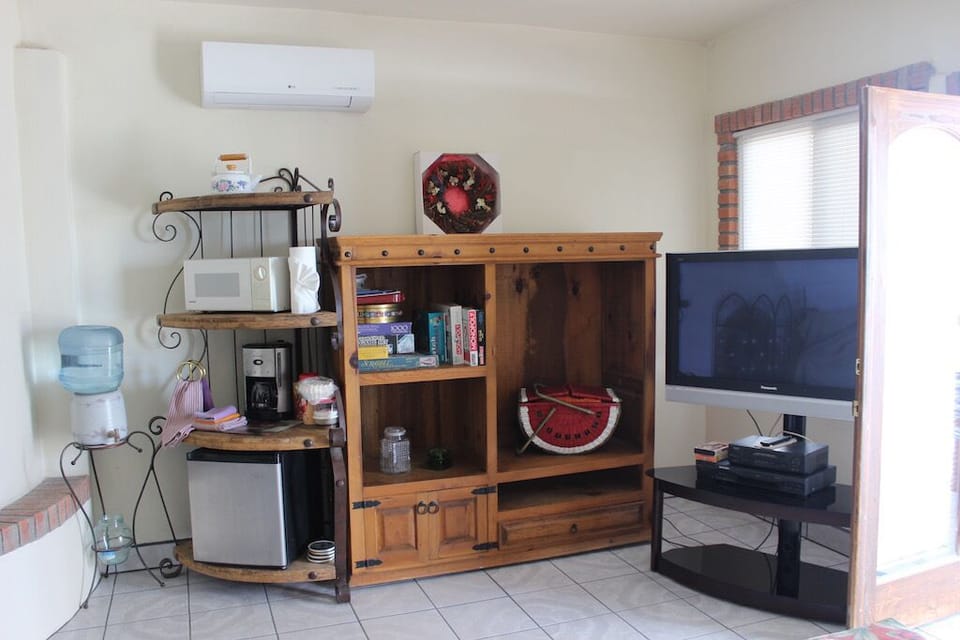 2nd Floor tv