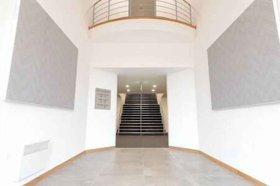 Luxury Two Bedroom Apartment, plenty of parking in Swindon