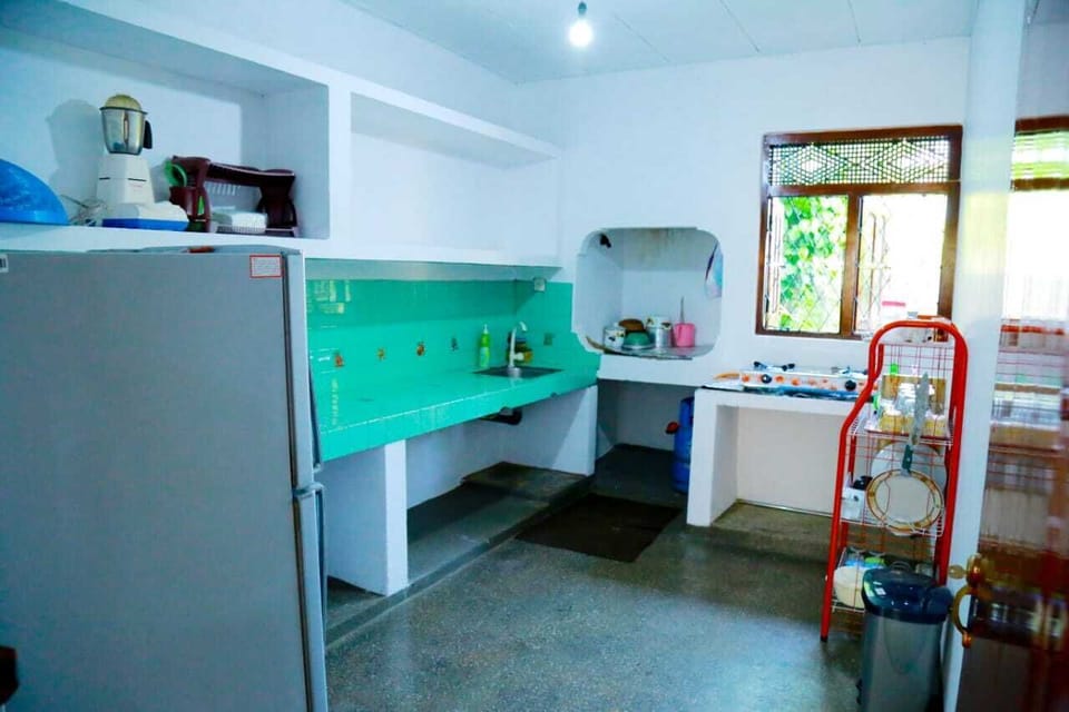 Kitchen ,  Refrigerator