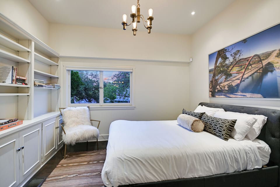Guest Bedroom with Queen Bed