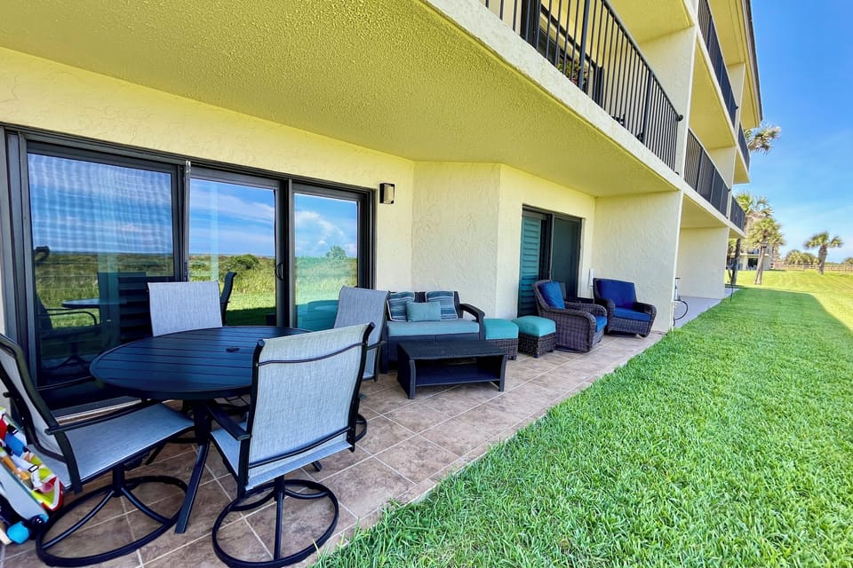 Oceanfront patio