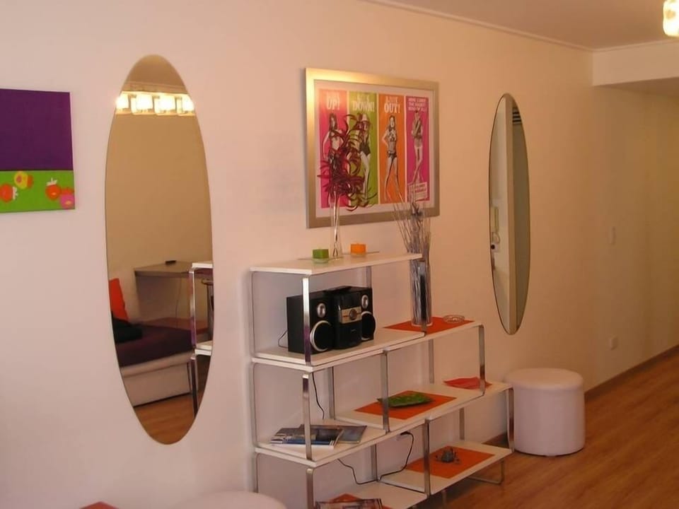 Domino Studio Aparment