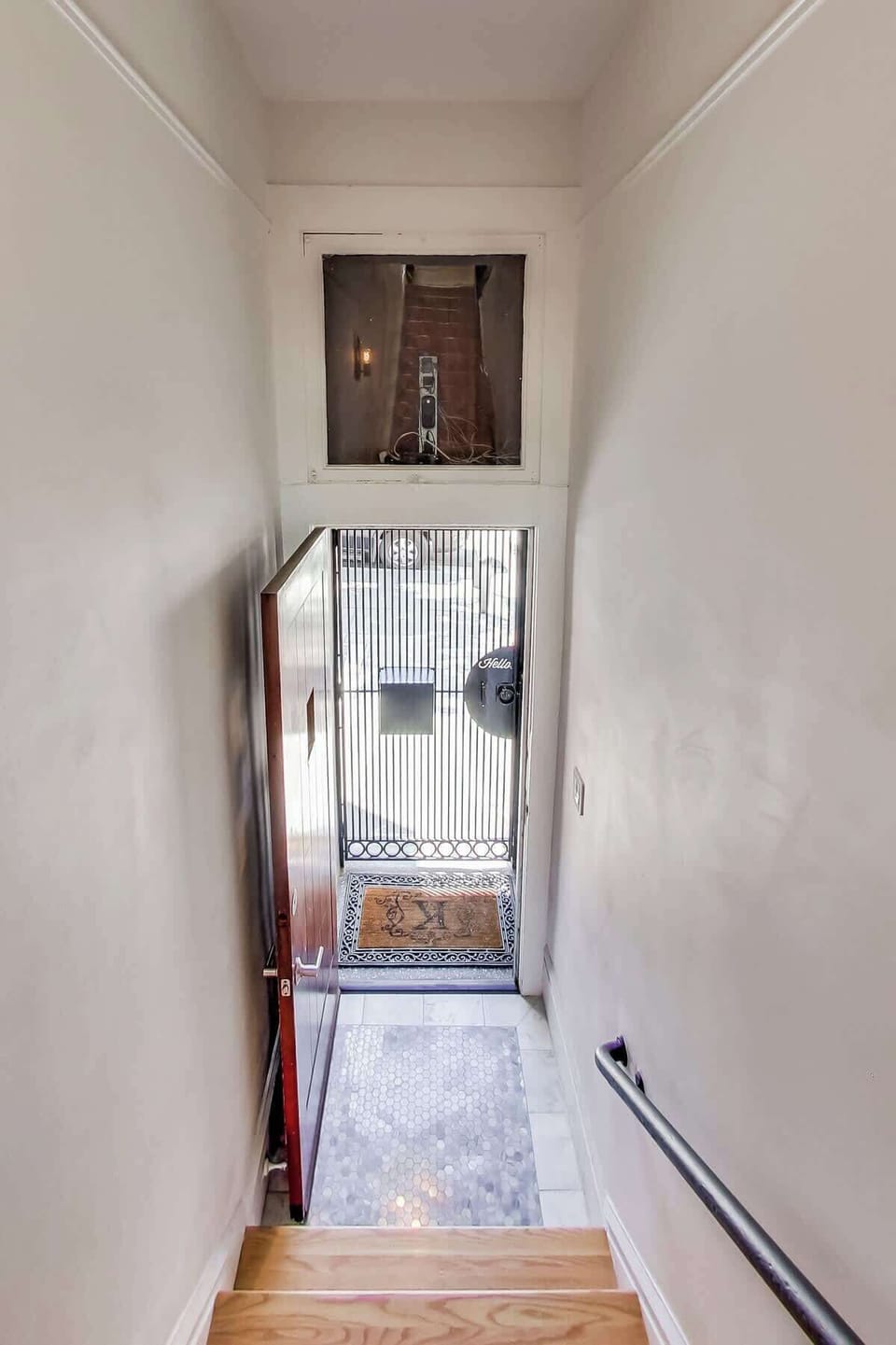 Inside entry steps (long staircase)... welcome!