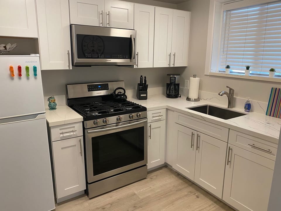 Newly Renovated Kitchen