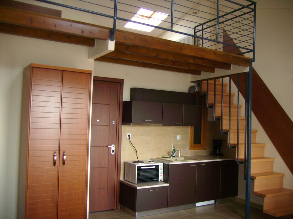 Kripis Studio Thessaloniki No4