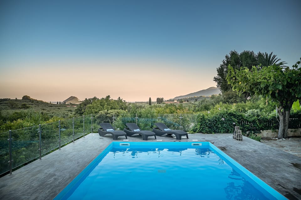 The private swimming pool! Amazing!