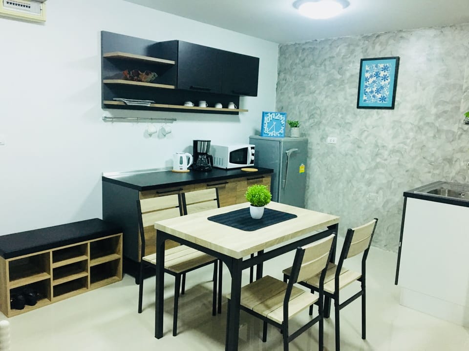 Kitchen and dinning area
