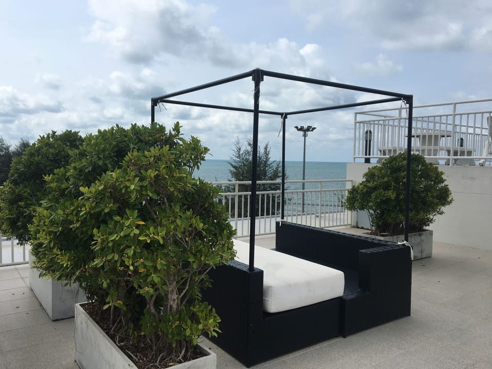 Chiiling area on the rooftop