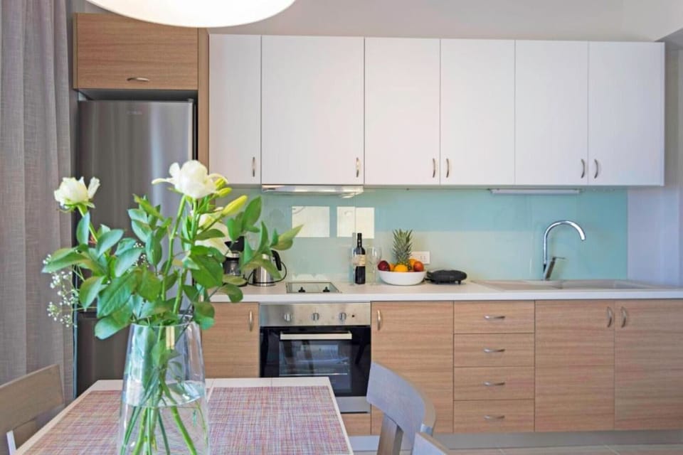 Sonja 1 apartment,pool,Beachfront,Chania, kitchen