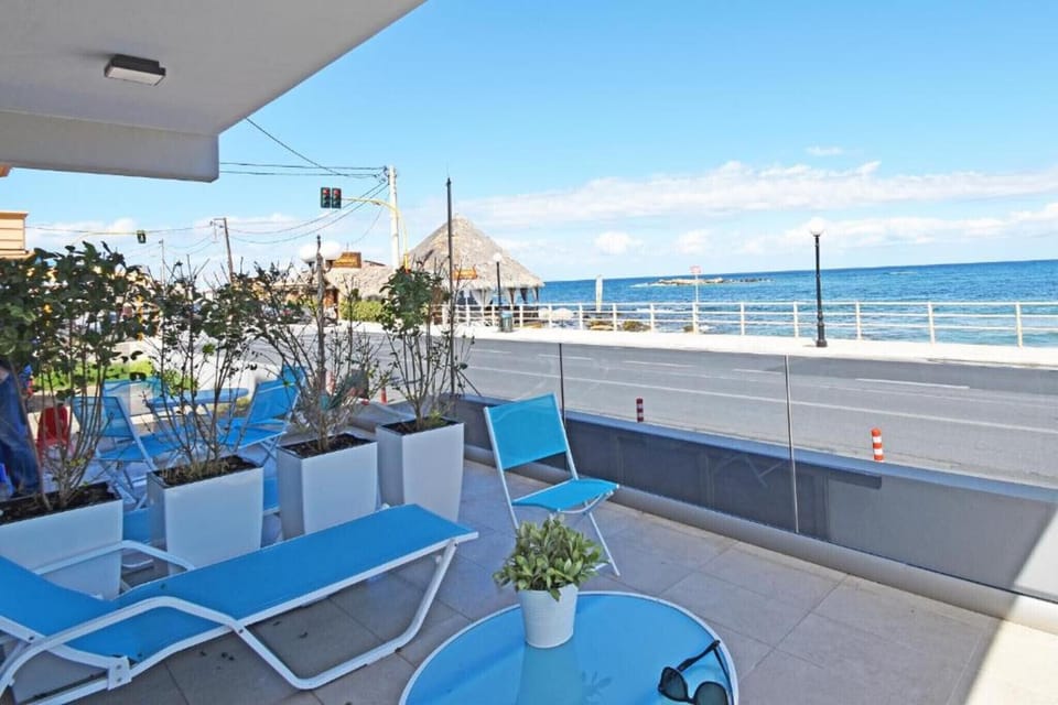 Sonja 1 apartment,pool,Beachfront,Chania, balcony, views