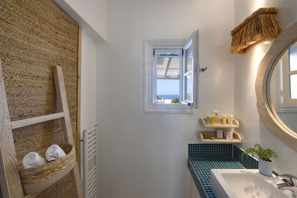 En suite Full Bathroom