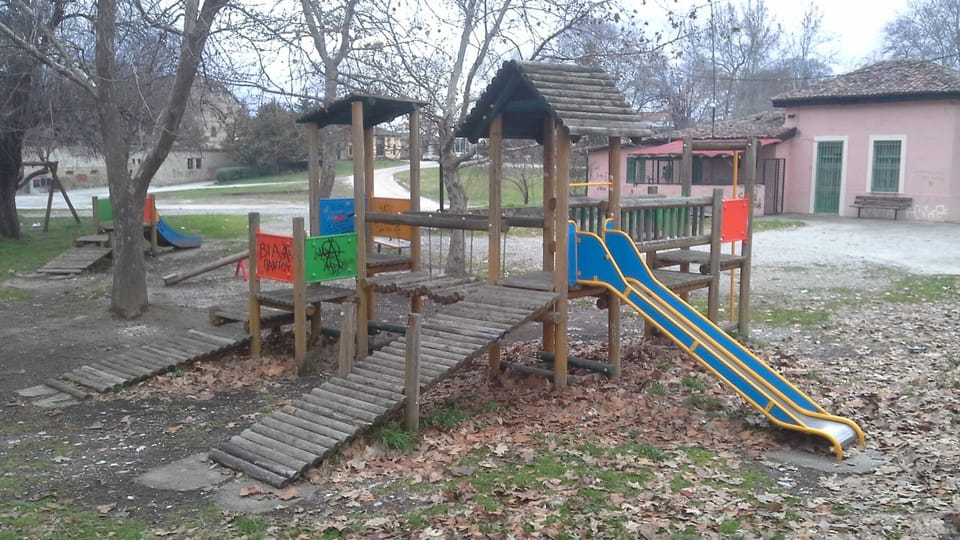 playground 3 minutes away
