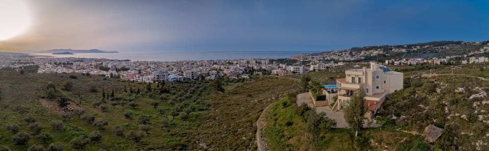 Villa on the top of a hill with amazing view to the sea and city of Chania
