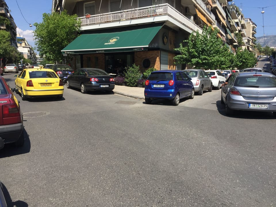 Bakery  and   pastry  shop in 100 mteres 