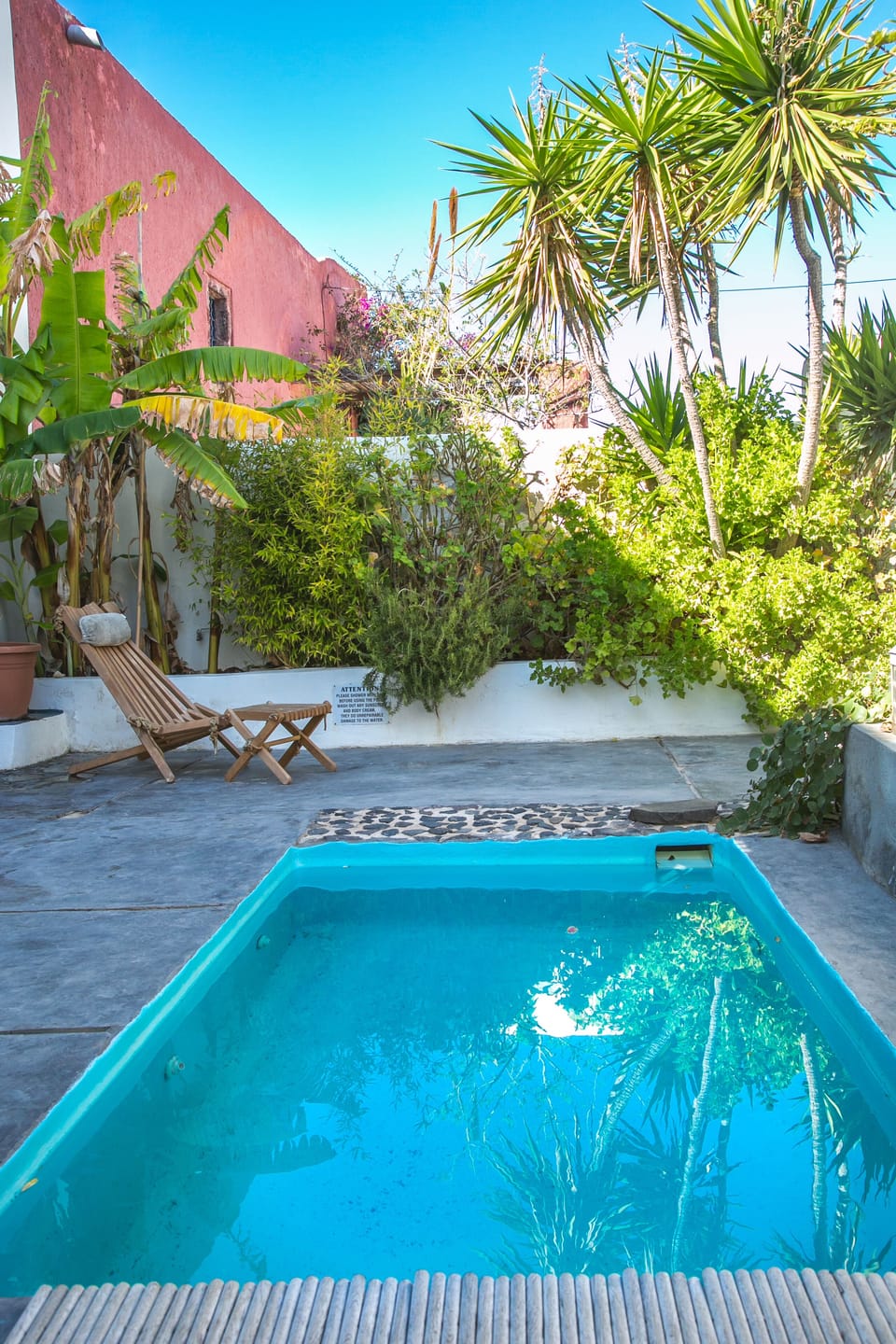 Wineryhouse the tiny pool