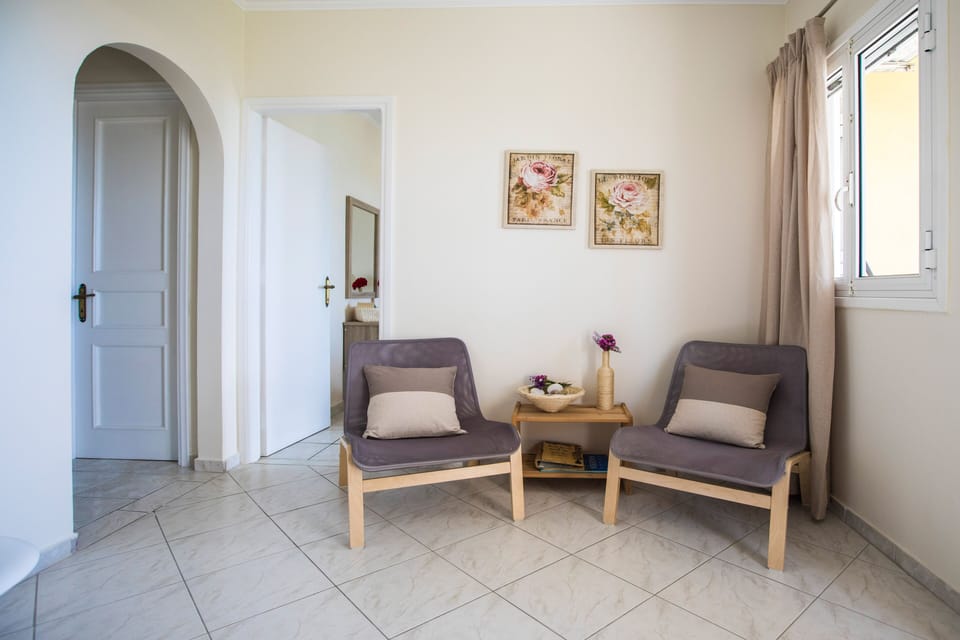 Apartment No. 12