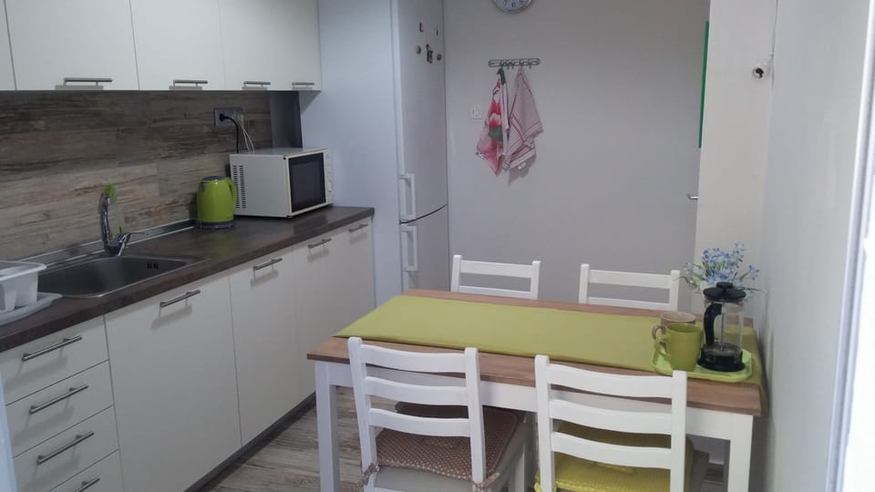 The kitchen.
