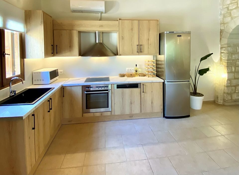 Modern kitchen of Private Villa, Asteri, Rethymno