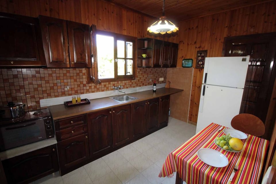 Katomeris Beach House kitchen