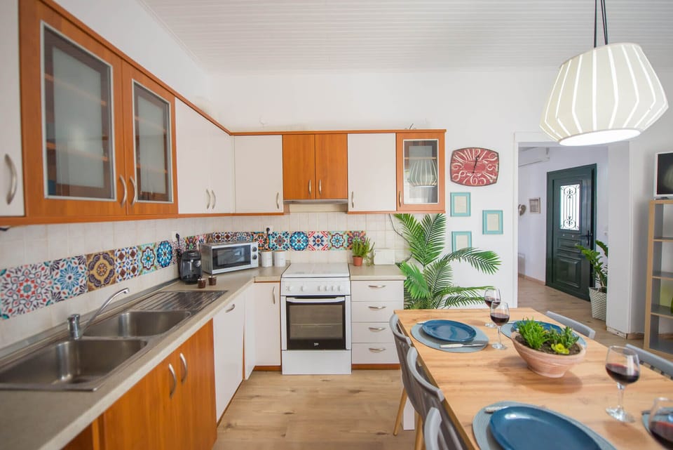 Acharavi Beach Villa fully equipped kitchen
