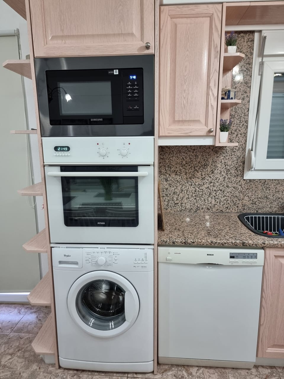 microwaves oven, oven , washing machine, dishwasher 