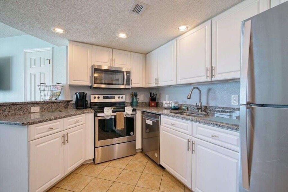 Large Kitchen with Granite Countertops and Stainless Appliances