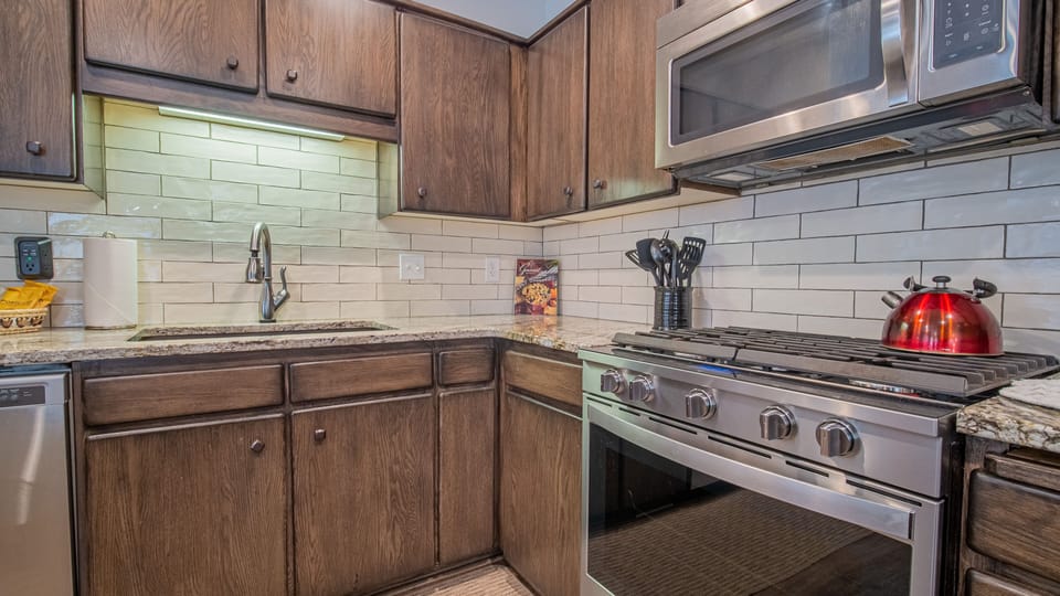 25 Eaglewood-09