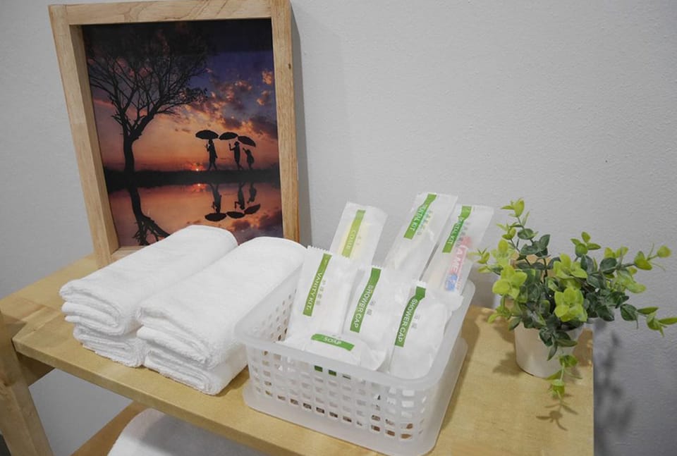 Bathroom amenities