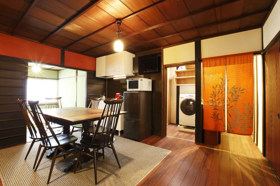 2nd floor Living room