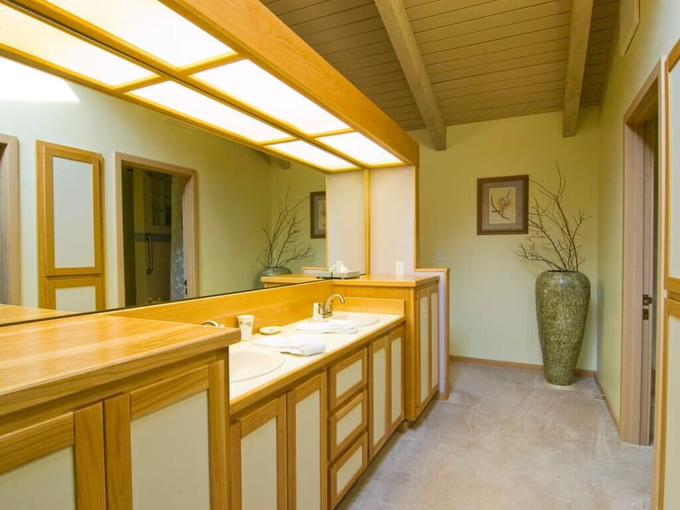 4 Fairway Lane