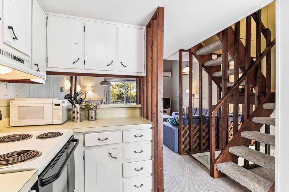 Main Level,Kitchen,
