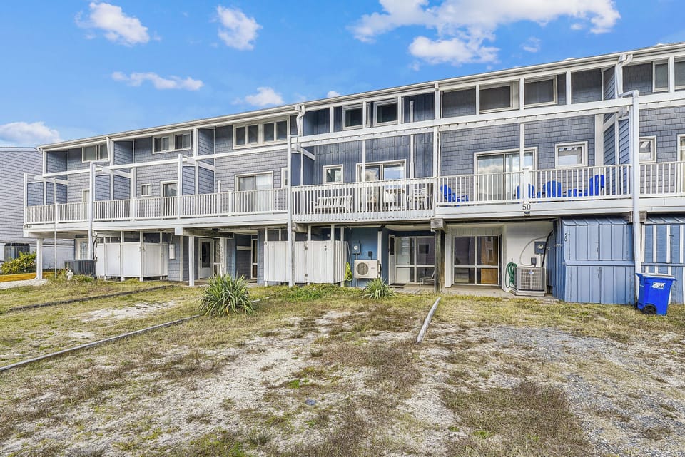 Exterior,49 Atlantic Watergate,