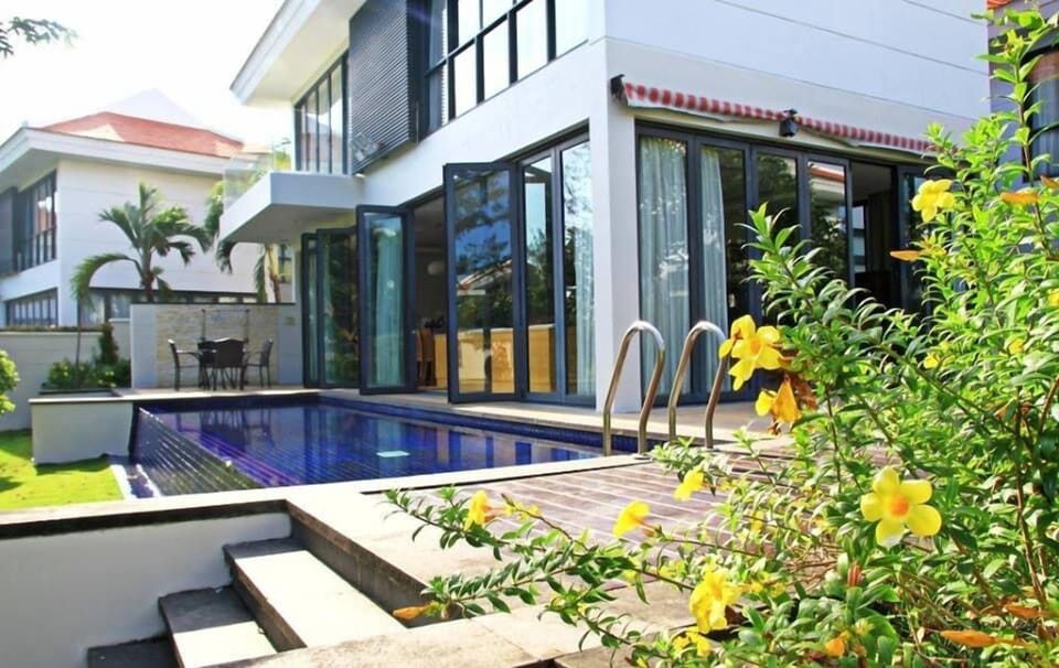 V5A- Amazing Holiday in 5* Villa