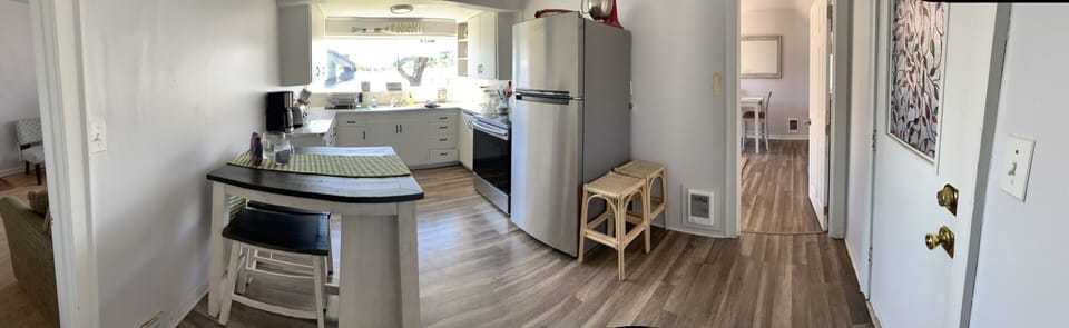 KITCHEN 1/2