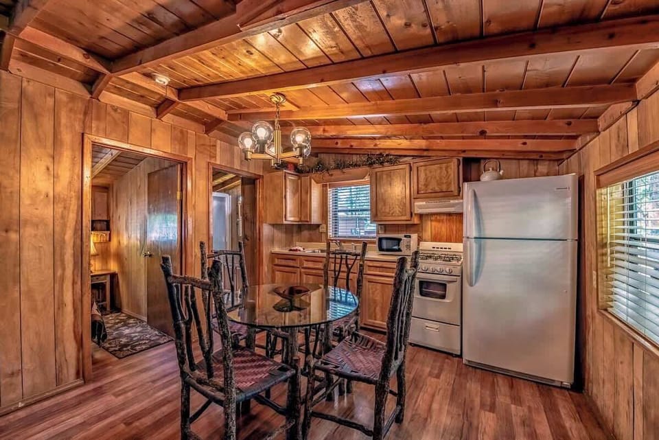 Fully stocked kitchen & dining space — cook your favorite meals or enjoy takeout from Midtown.